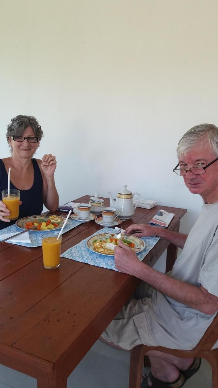 Ishitha Homestay Tangalle Esterno foto